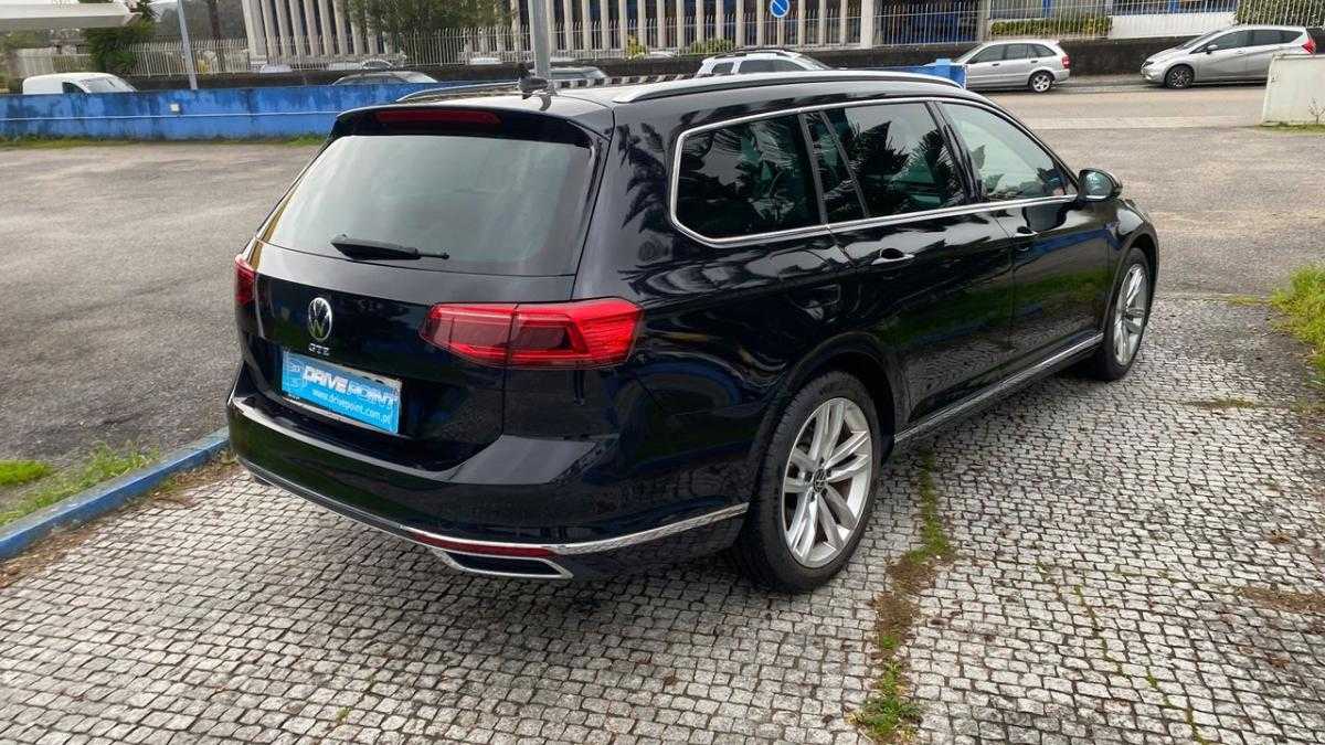 volkswagen-passat-variant-2021-hibrido-a-gasolina-1395cc