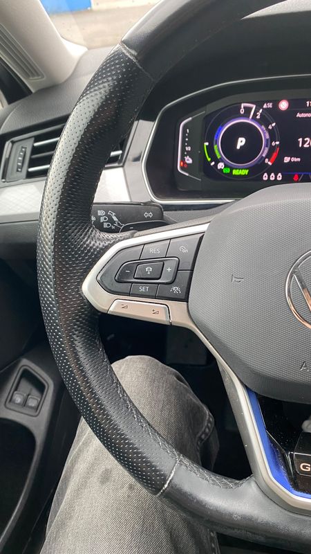 volkswagen-passat-variant-2021-hibrido-a-gasolina-1395cc