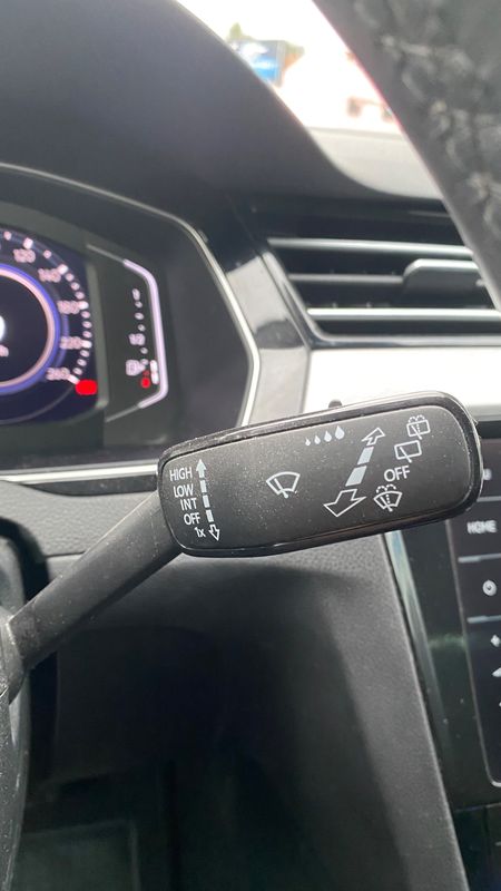 volkswagen-passat-variant-2021-hibrido-a-gasolina-1395cc