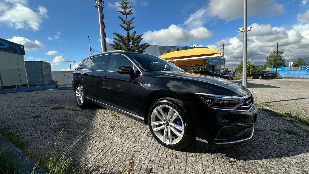 volkswagen-passat-variant-2021-hibrido-a-gasolina-1395cc