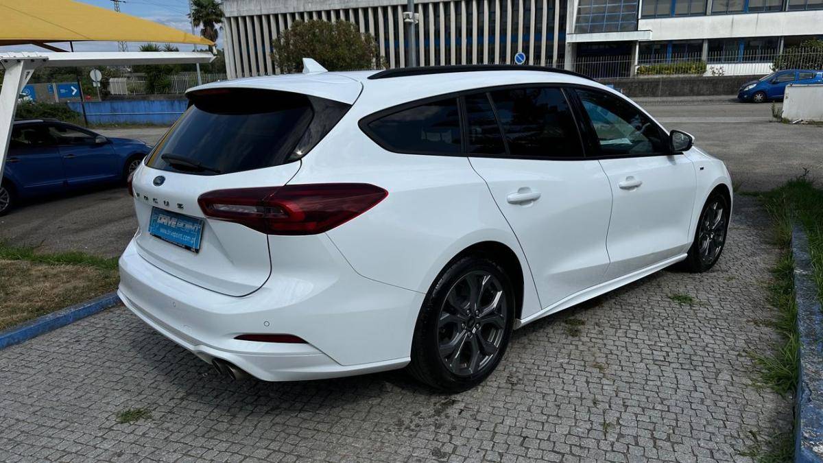 ford-focus-sw-2022-diesel-1499cc