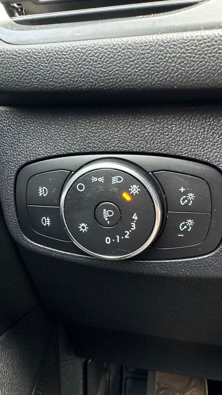 ford-focus-sw-2022-diesel-1499cc