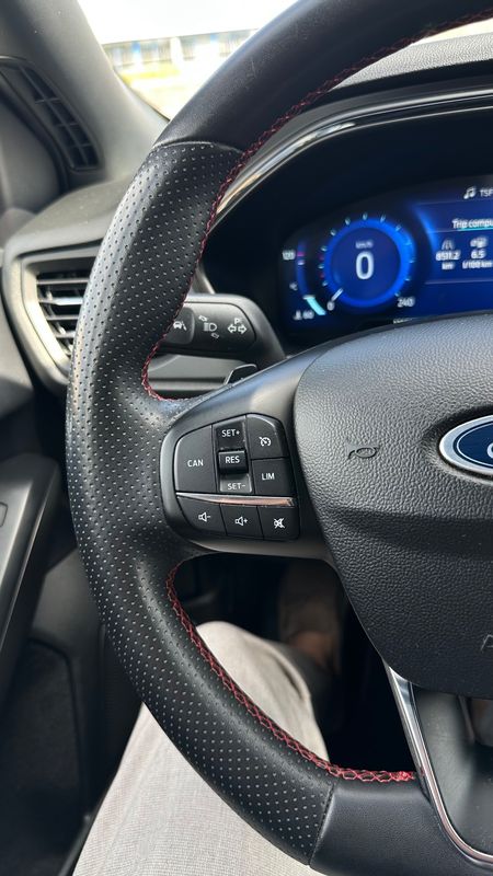ford-focus-sw-2022-diesel-1499cc