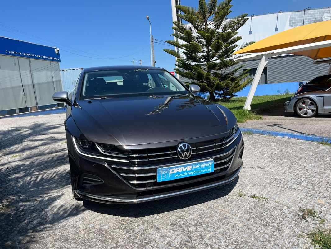 volkswagen-arteon-2022-hibrido-a-gasolina-1395cc