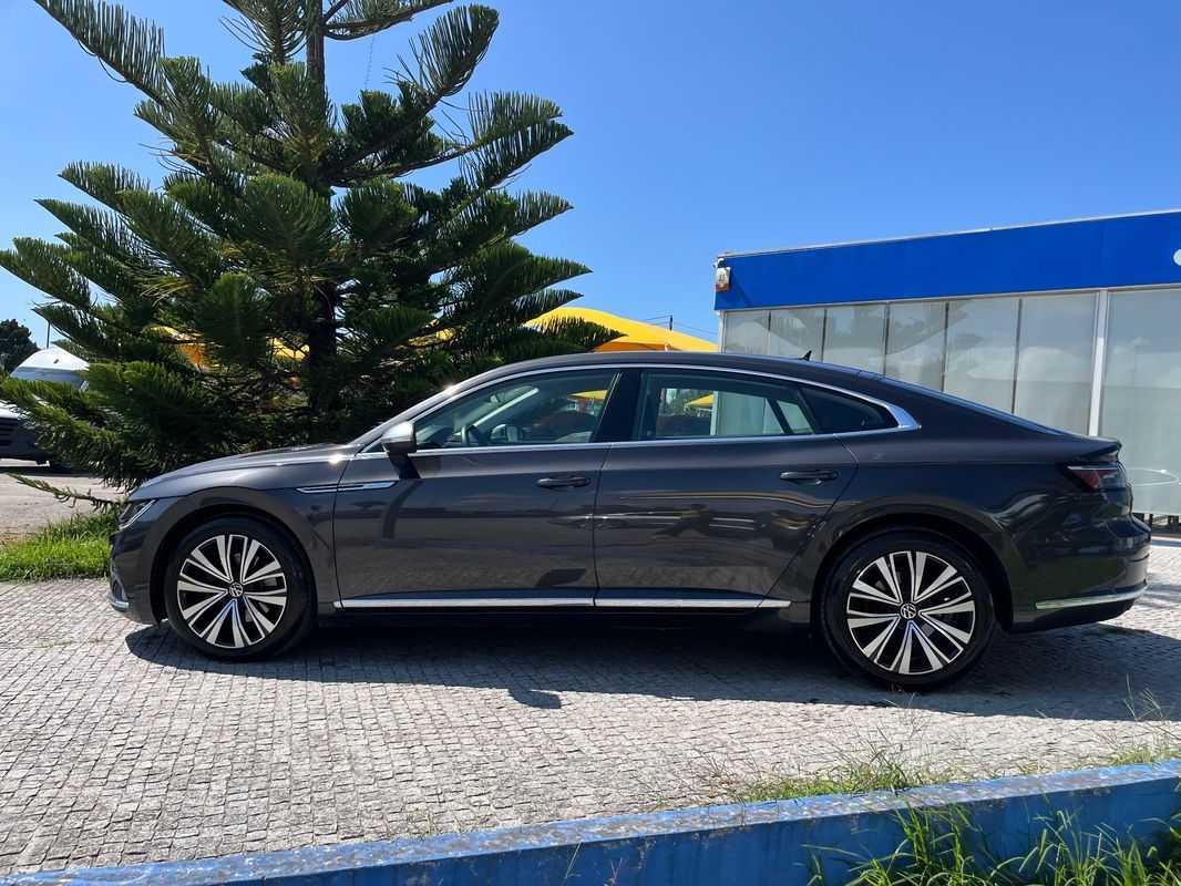 volkswagen-arteon-2022-hibrido-a-gasolina-1395cc