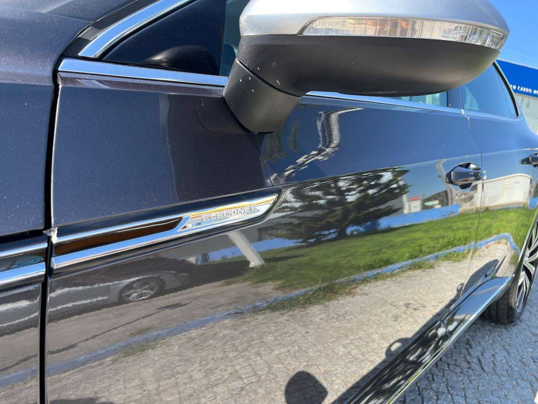 volkswagen-arteon-2022-hibrido-a-gasolina-1395cc