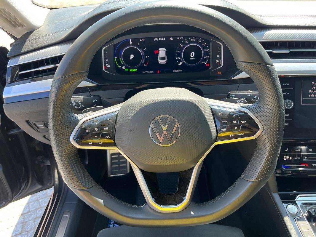 volkswagen-arteon-2022-hibrido-a-gasolina-1395cc