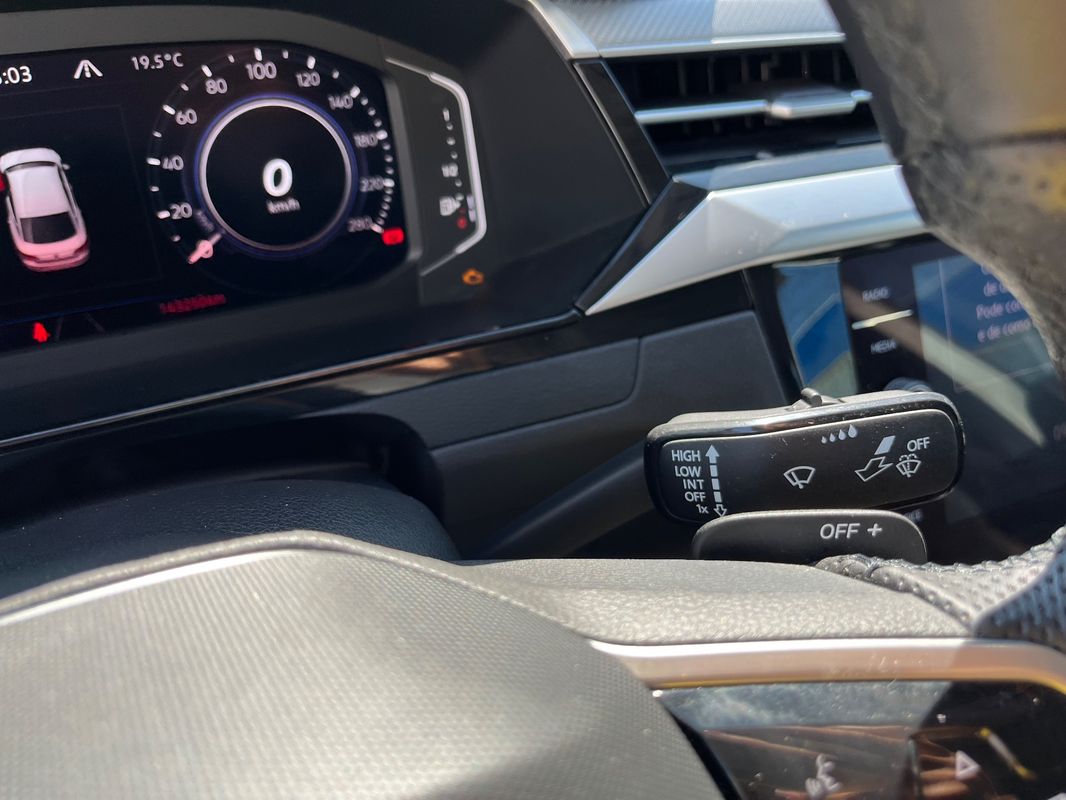 volkswagen-arteon-2022-hibrido-a-gasolina-1395cc