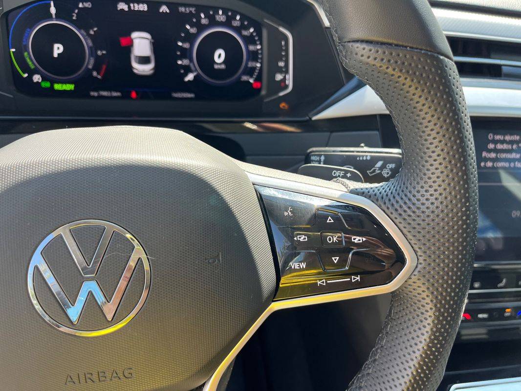 volkswagen-arteon-2022-hibrido-a-gasolina-1395cc