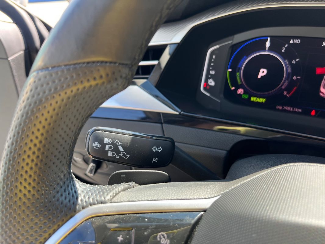 volkswagen-arteon-2022-hibrido-a-gasolina-1395cc