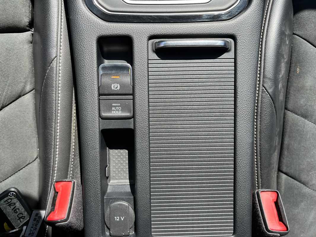 volkswagen-arteon-2022-hibrido-a-gasolina-1395cc