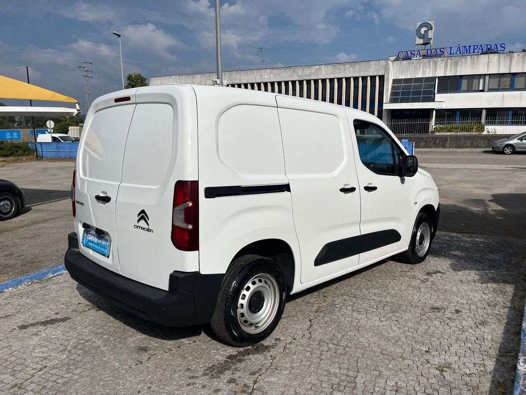 citroen-berlingo-2022-diesel-1499cc