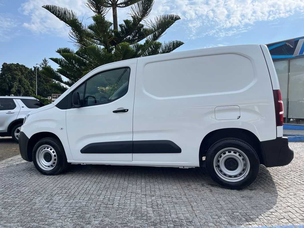 citroen-berlingo-2022-diesel-1499cc