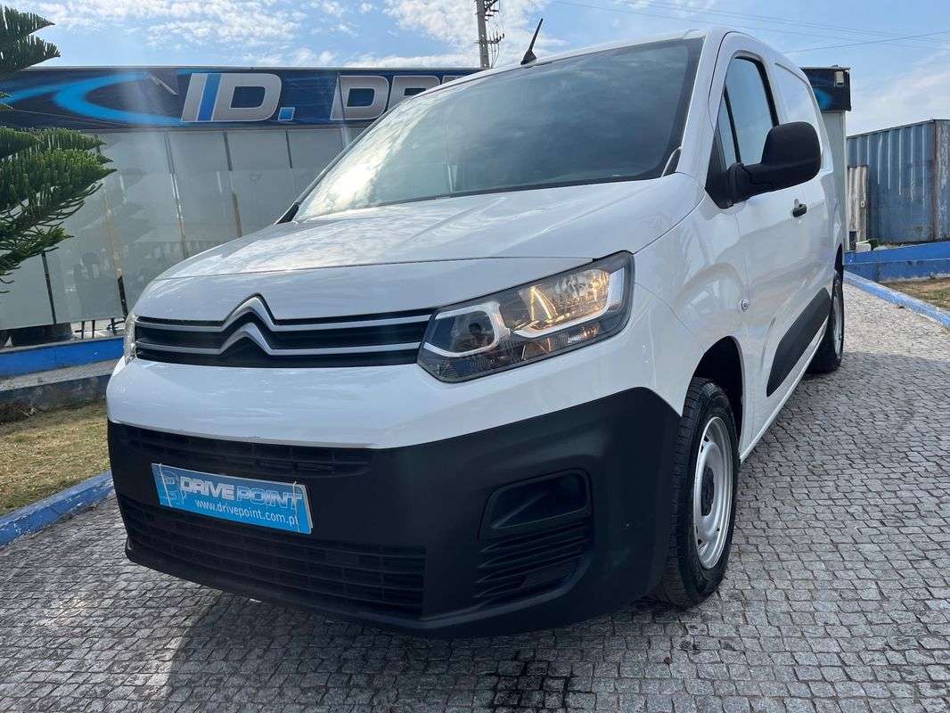 citroen-berlingo-2022-diesel-1499cc