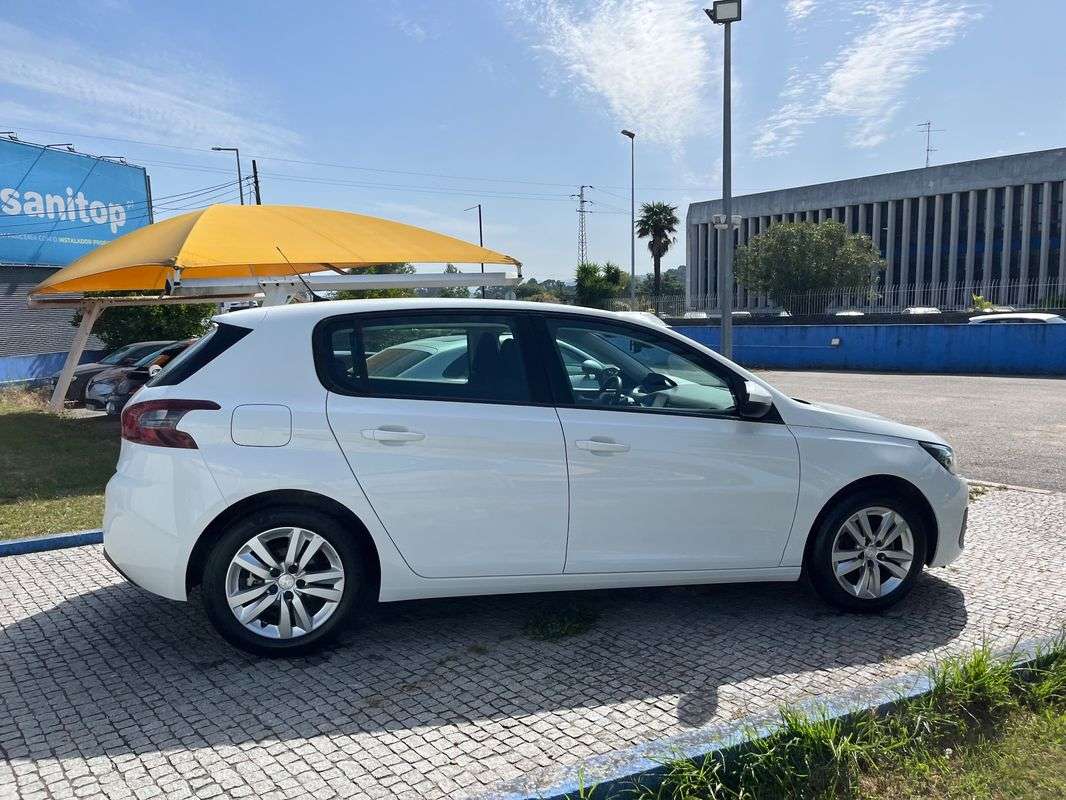 peugeot-308-2019-diesel-1499cc