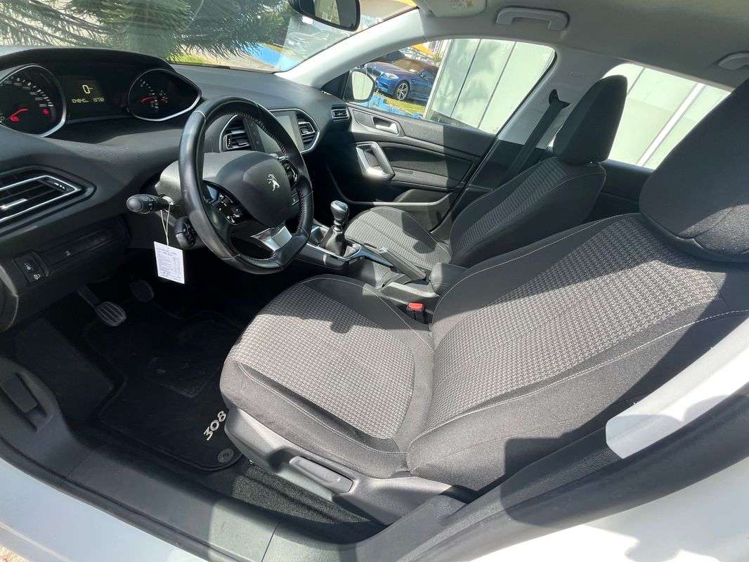 peugeot-308-2019-diesel-1499cc
