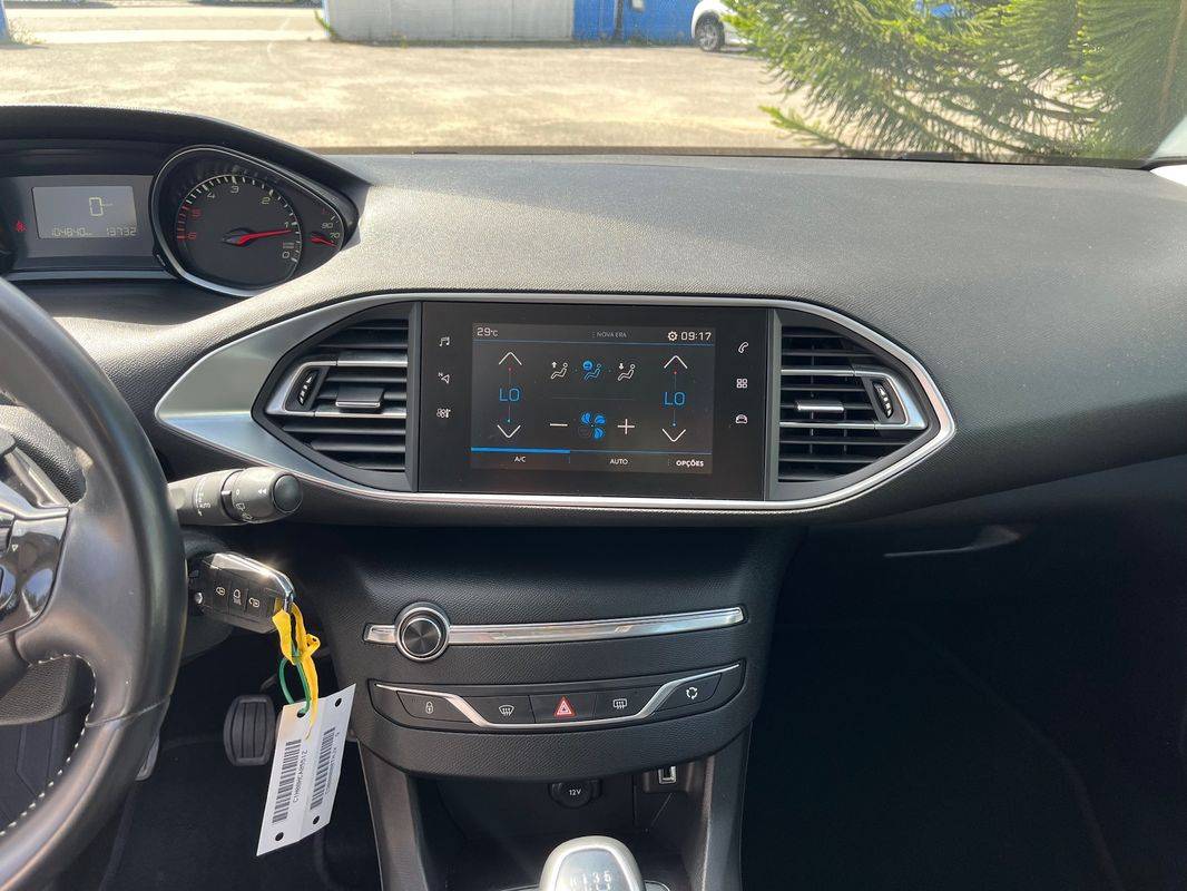 peugeot-308-2019-diesel-1499cc
