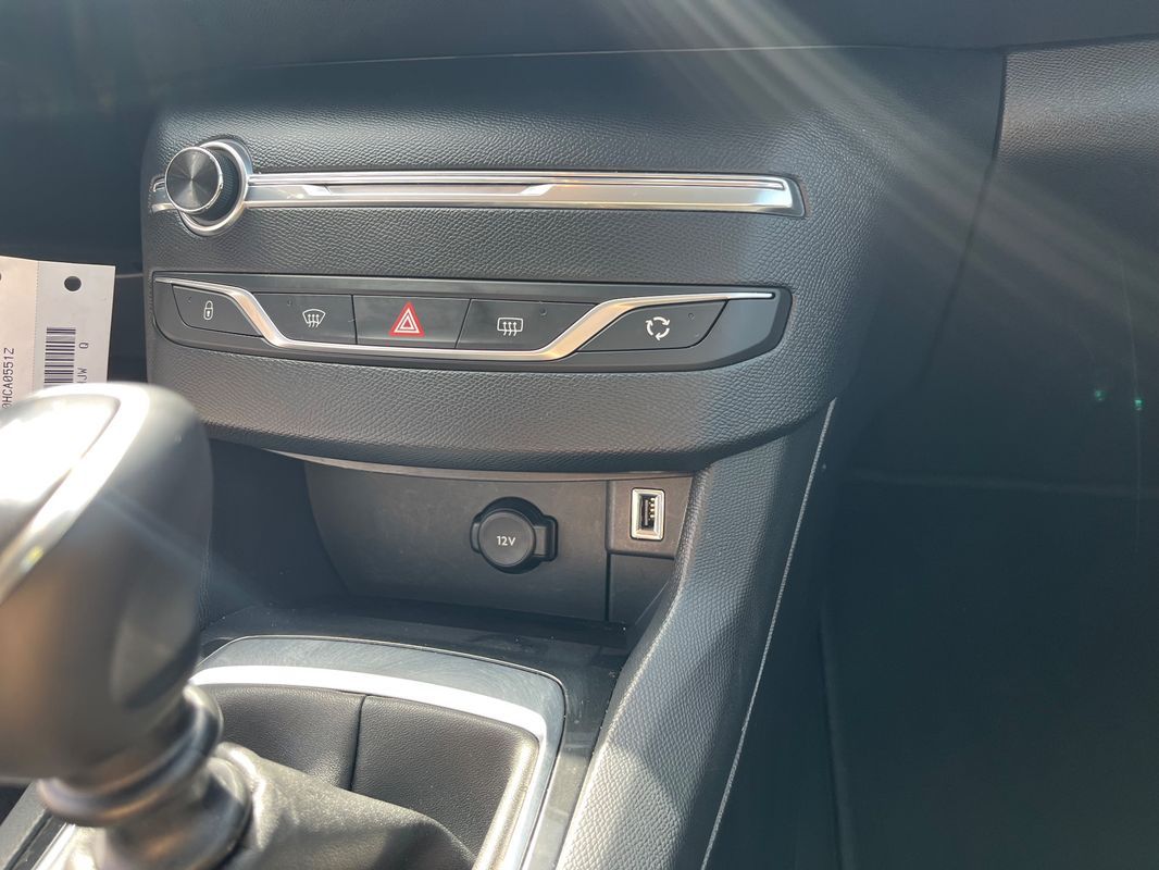 peugeot-308-2019-diesel-1499cc