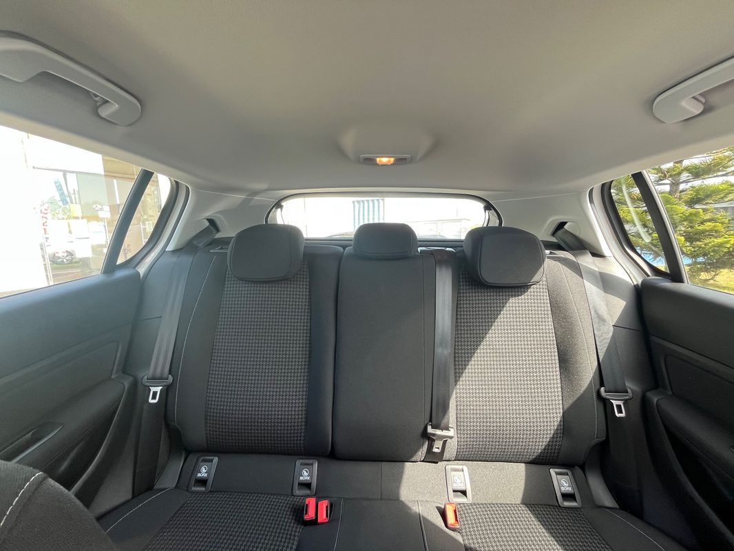 peugeot-308-2019-diesel-1499cc