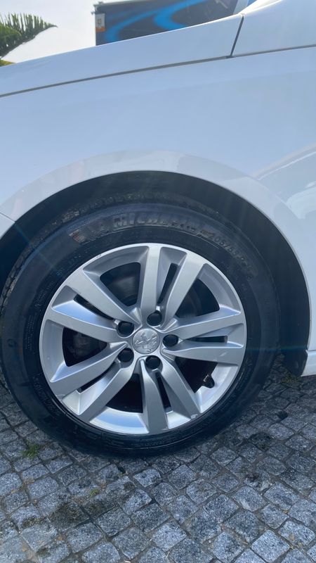 peugeot-308-2019-diesel-1499cc