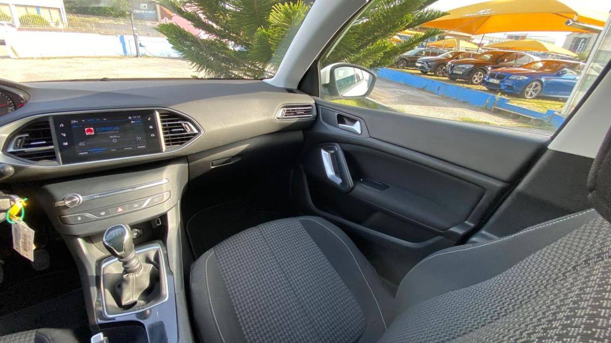 peugeot-308-2019-diesel-1499cc