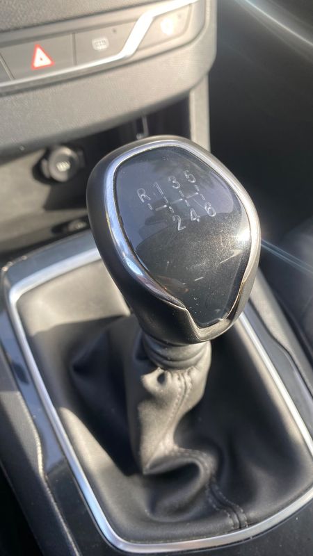 peugeot-308-2019-diesel-1499cc