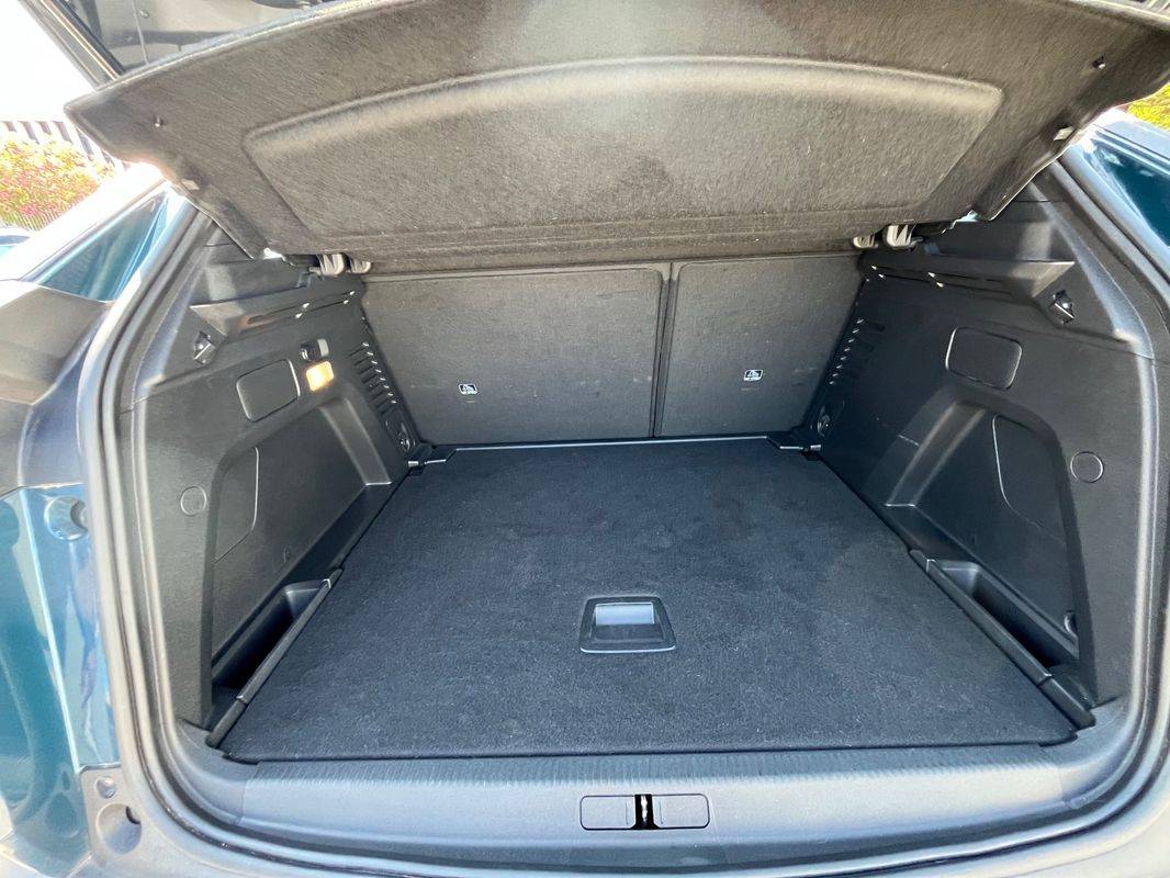 peugeot-3008-2022-diesel-1499cc