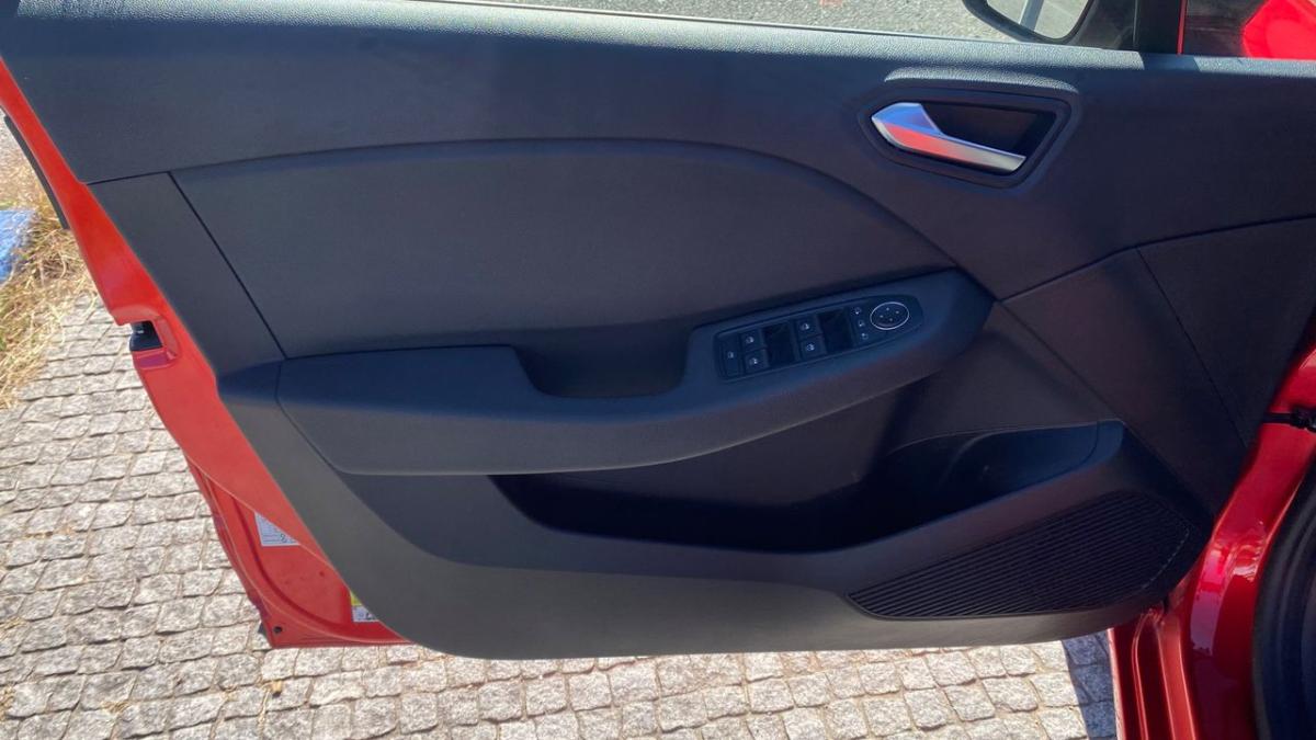 renault-clio-2024-gasolina-999cc