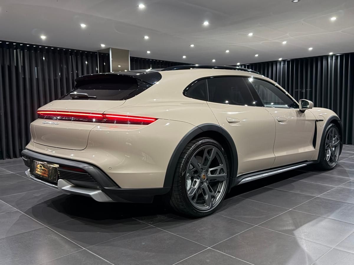 porsche-taycan-2023-eletrico-500cc