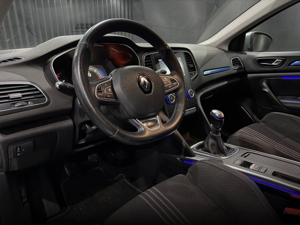renault-megane-sport-tourer-2016-diesel-1461cc