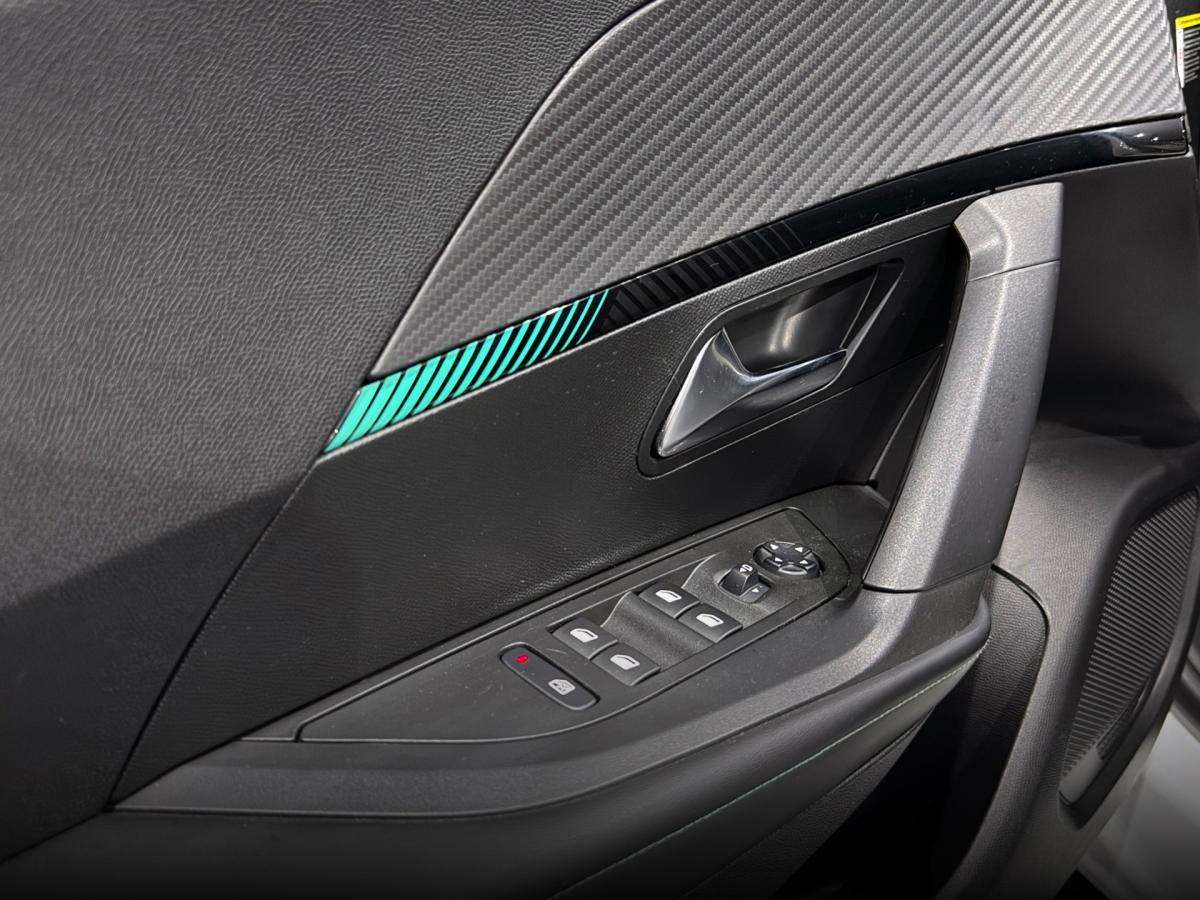 peugeot-2008-2022-diesel-1499cc