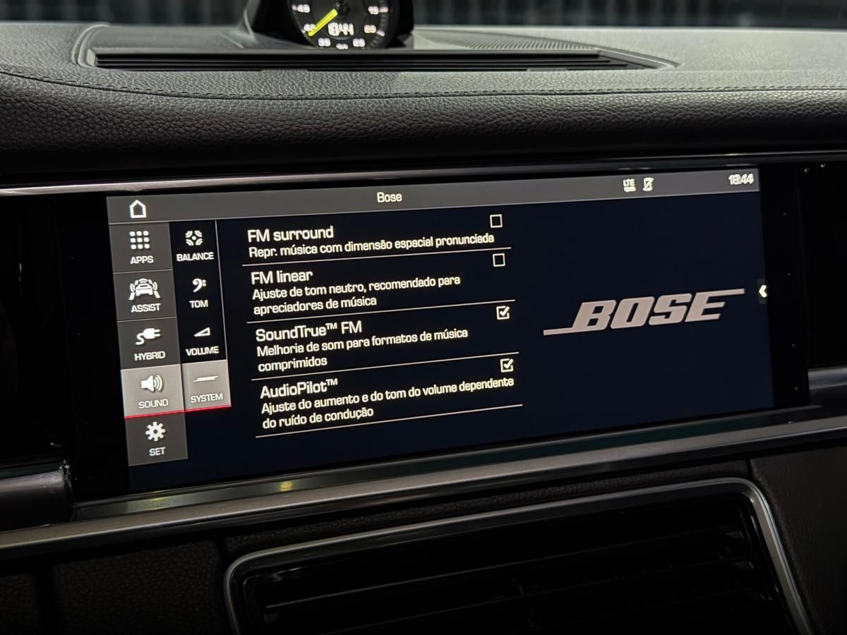 porsche-panamera-sport-turismo-2018-hibrido-a-gasolina-2894cc