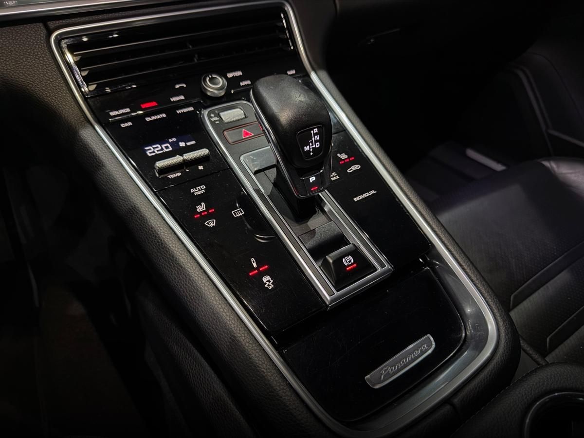 porsche-panamera-sport-turismo-2018-hibrido-a-gasolina-2894cc