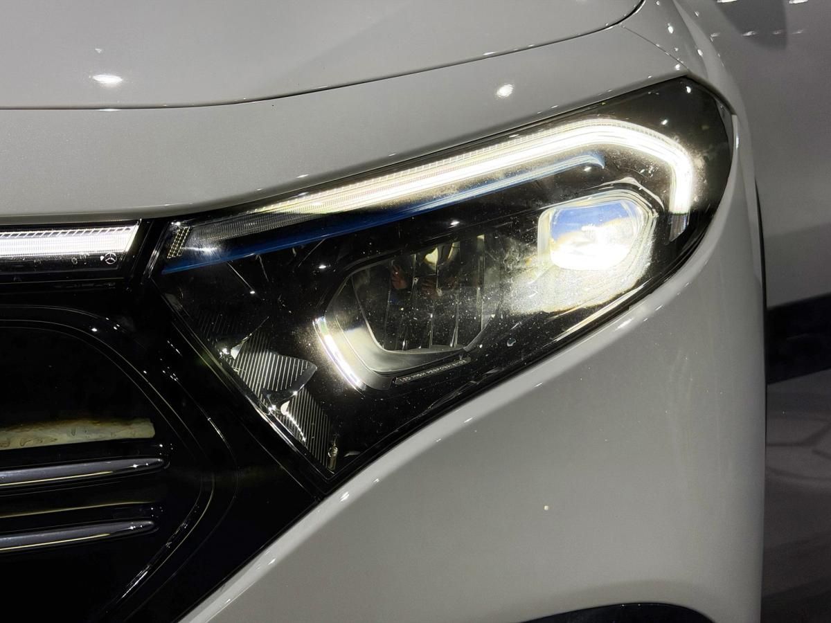 mercedes-benz-eqa-2021-eletrico-500cc