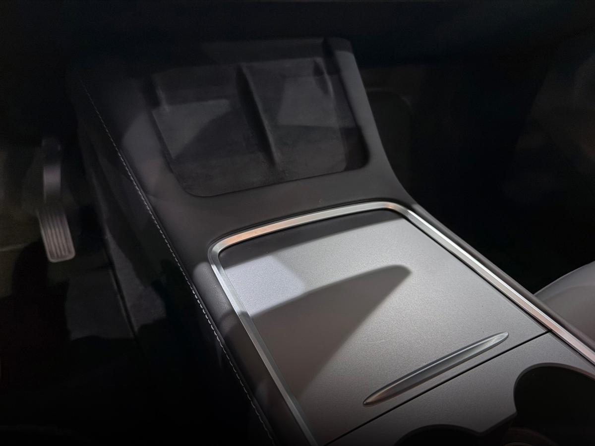 tesla-model-y-2023-eletrico-500cc