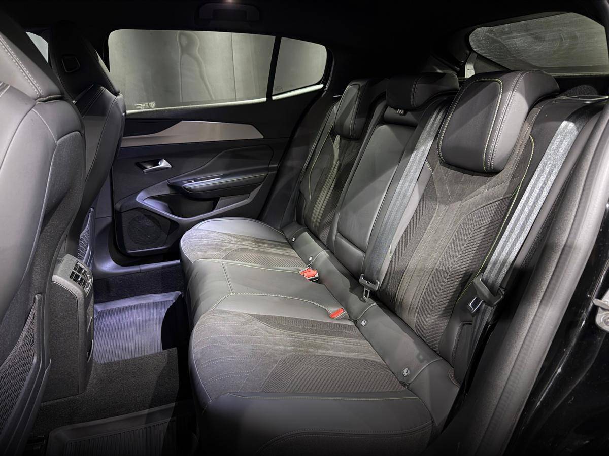 peugeot-408-2024-gasolina-1199cc
