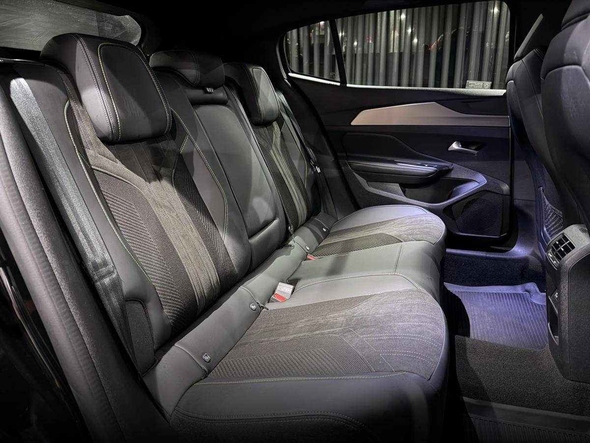 peugeot-408-2024-gasolina-1199cc