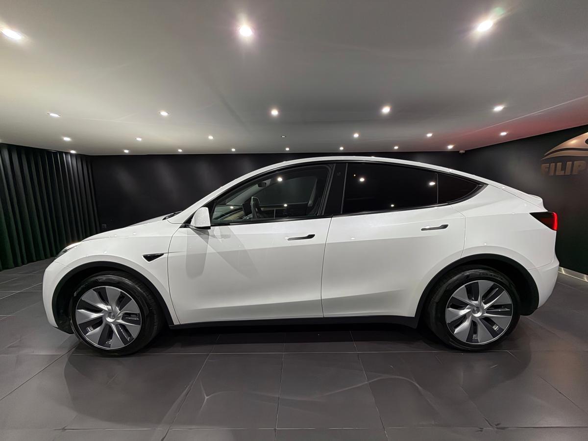 tesla-model-y-2023-eletrico-500cc