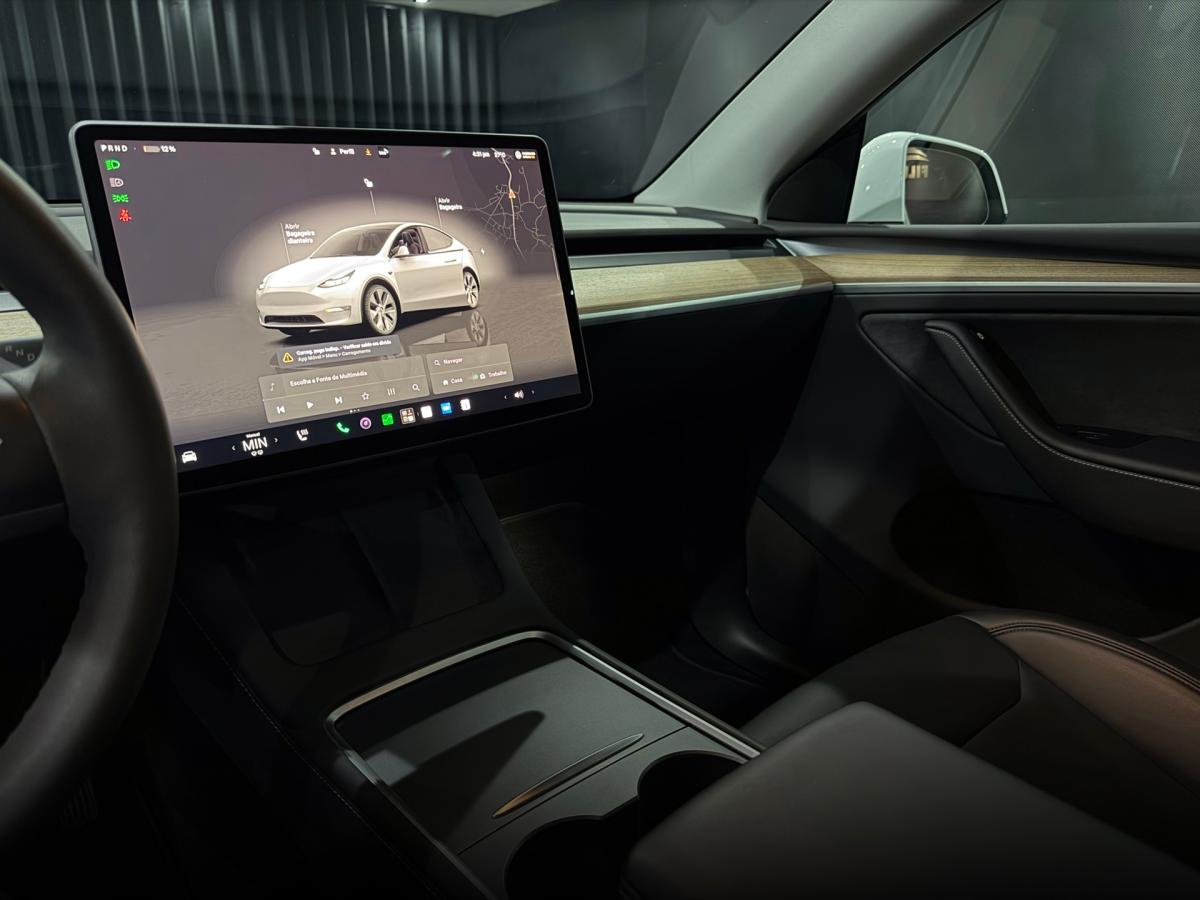 tesla-model-y-2023-eletrico-500cc