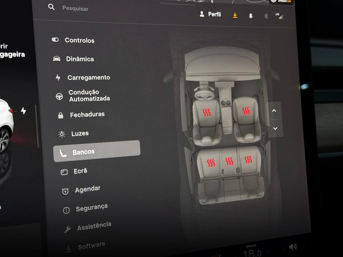 tesla-model-y-2023-eletrico-500cc