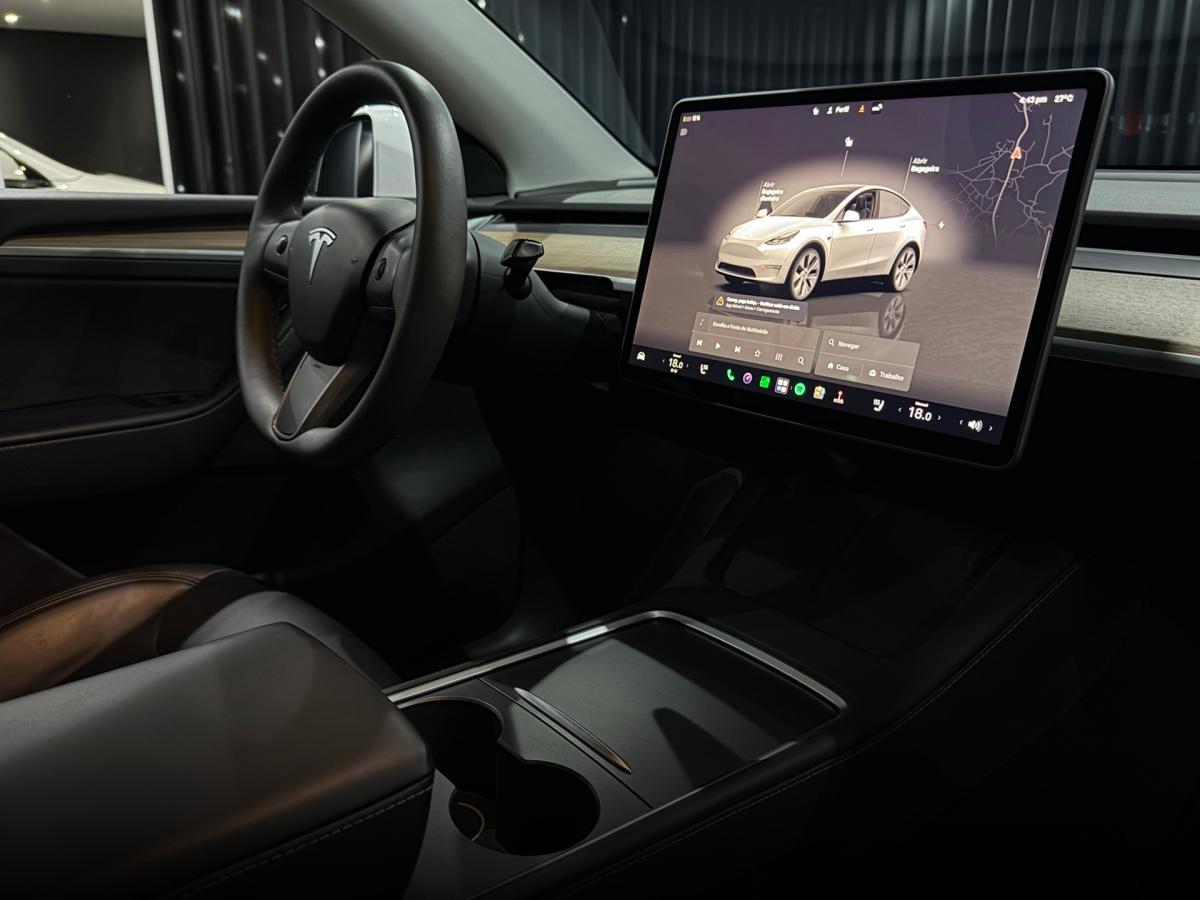 tesla-model-y-2023-eletrico-500cc