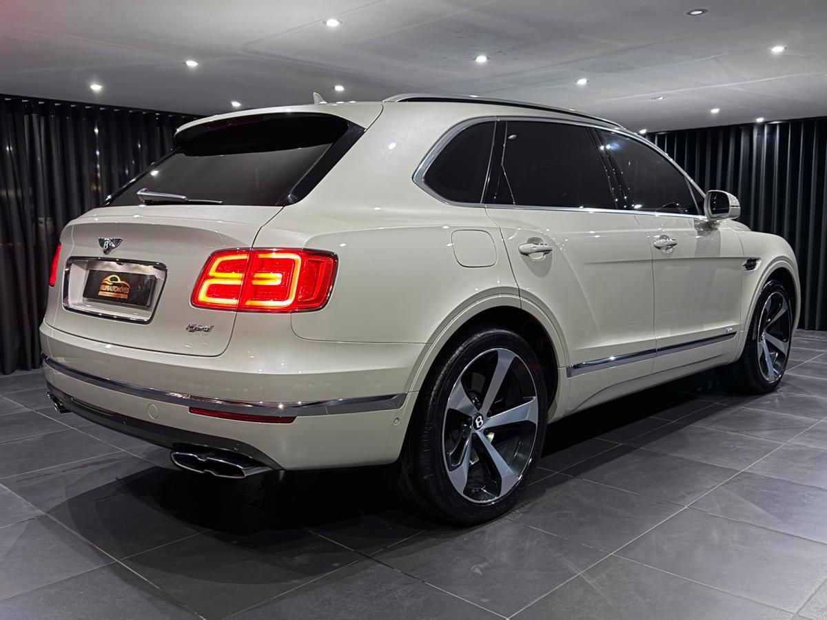bentley-bentayga-2021-hibrido-a-gasolina-2995cc