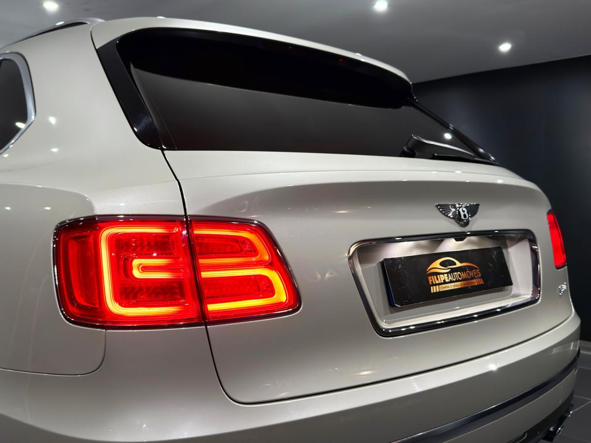 bentley-bentayga-2021-hibrido-a-gasolina-2995cc