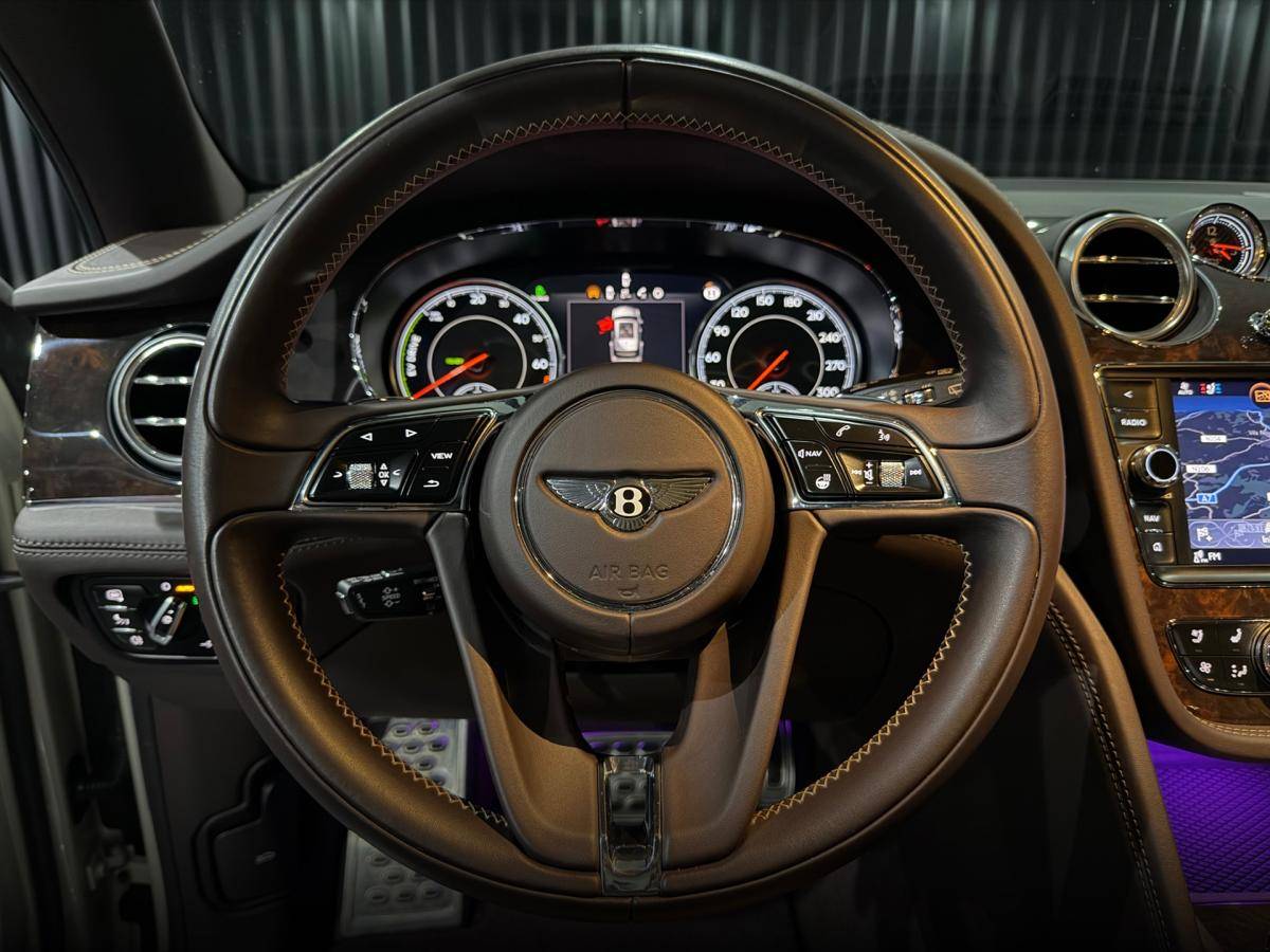 bentley-bentayga-2021-hibrido-a-gasolina-2995cc