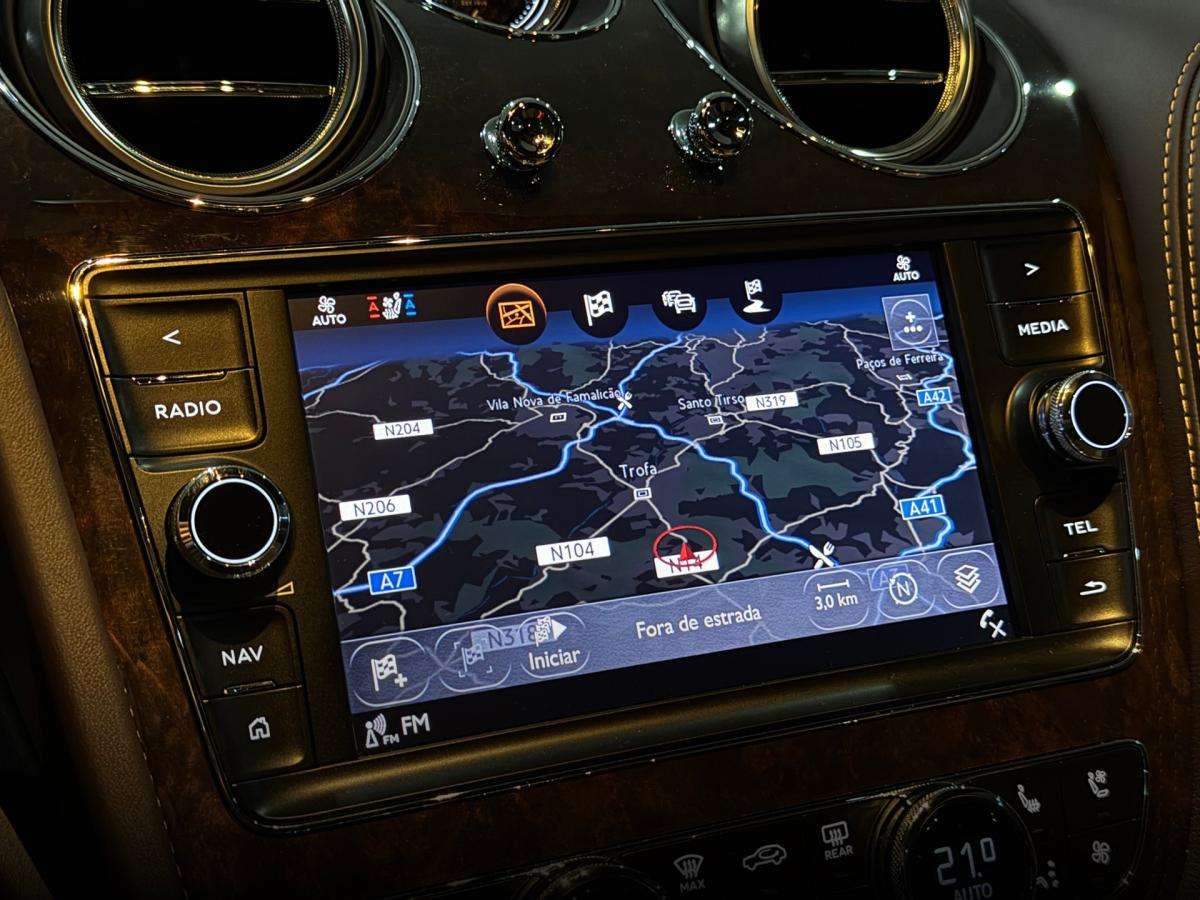 bentley-bentayga-2021-hibrido-a-gasolina-2995cc