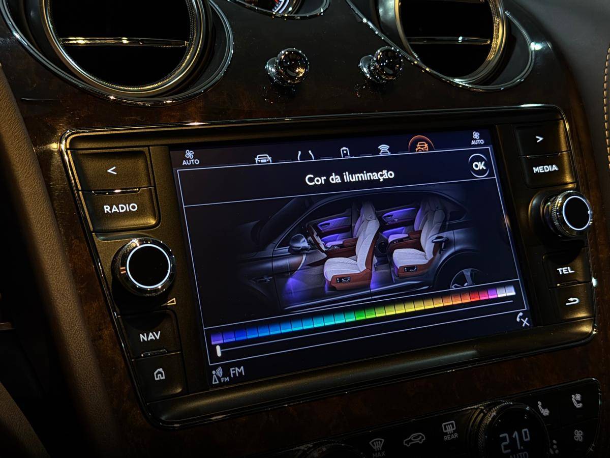 bentley-bentayga-2021-hibrido-a-gasolina-2995cc