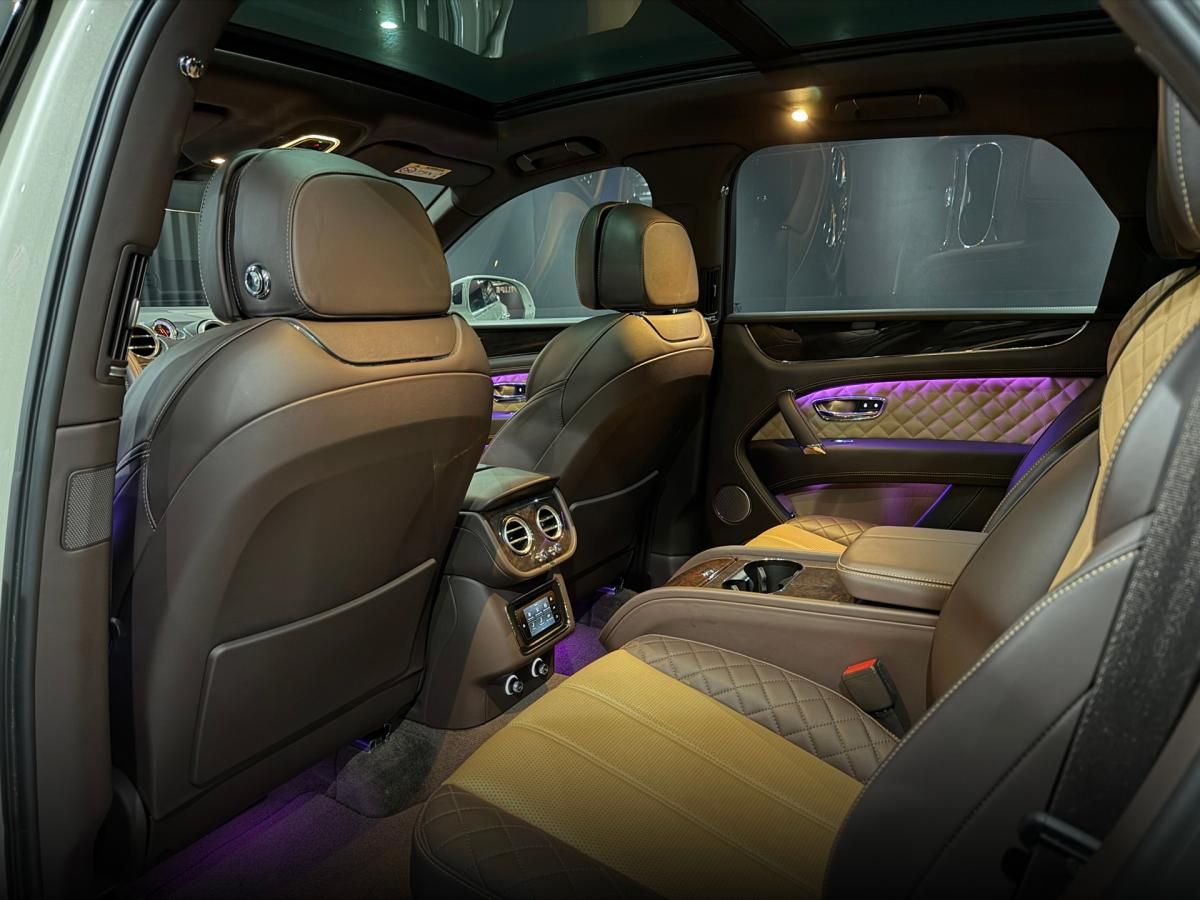 bentley-bentayga-2021-hibrido-a-gasolina-2995cc