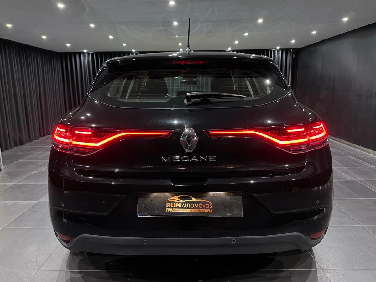 renault-megane-2023-diesel-1461cc