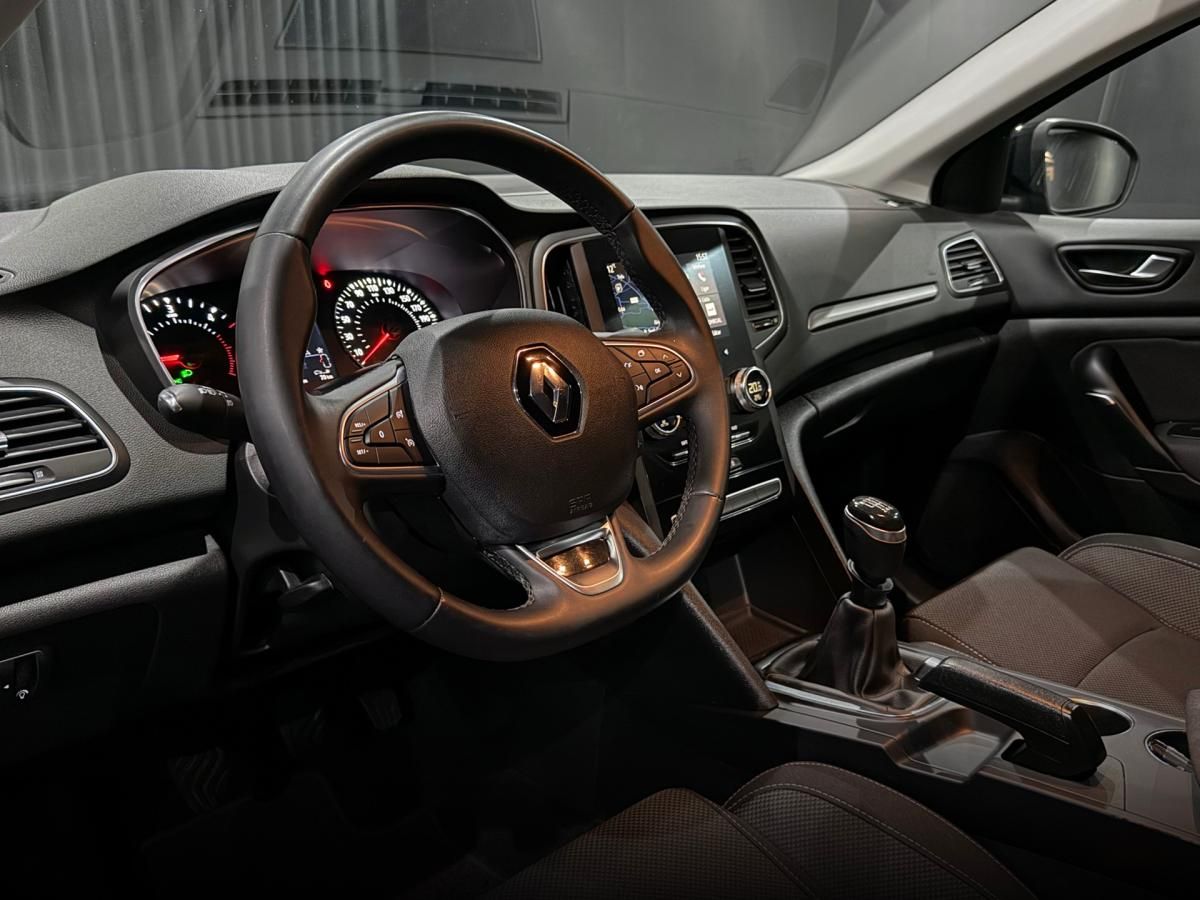 renault-megane-2023-diesel-1461cc