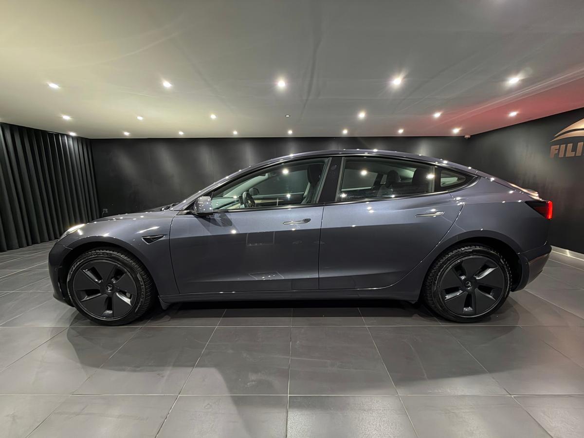 tesla-model-3-2022-eletrico-500cc